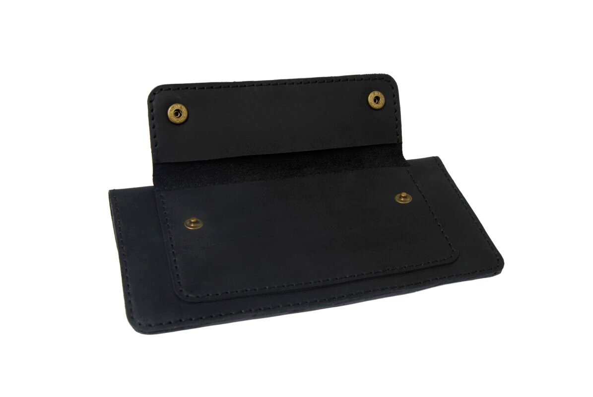 Deri Aksesuarlar Zamanın Ötesinde Bir Stil Yolculuğu