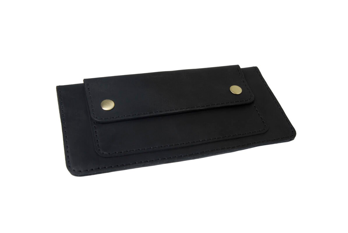 Deri Aksesuarlar Zamanın Ötesinde Bir Stil Yolculuğu